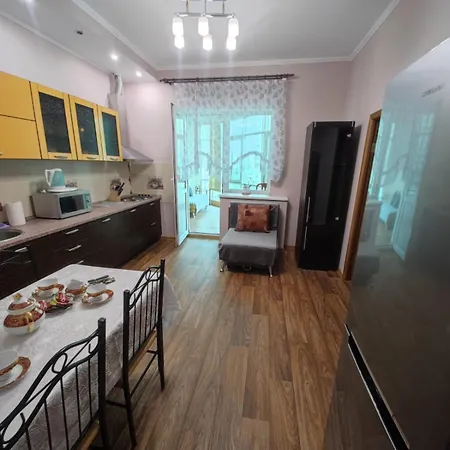 5 Минут До Метро! Apartment Almaty Exterior photo