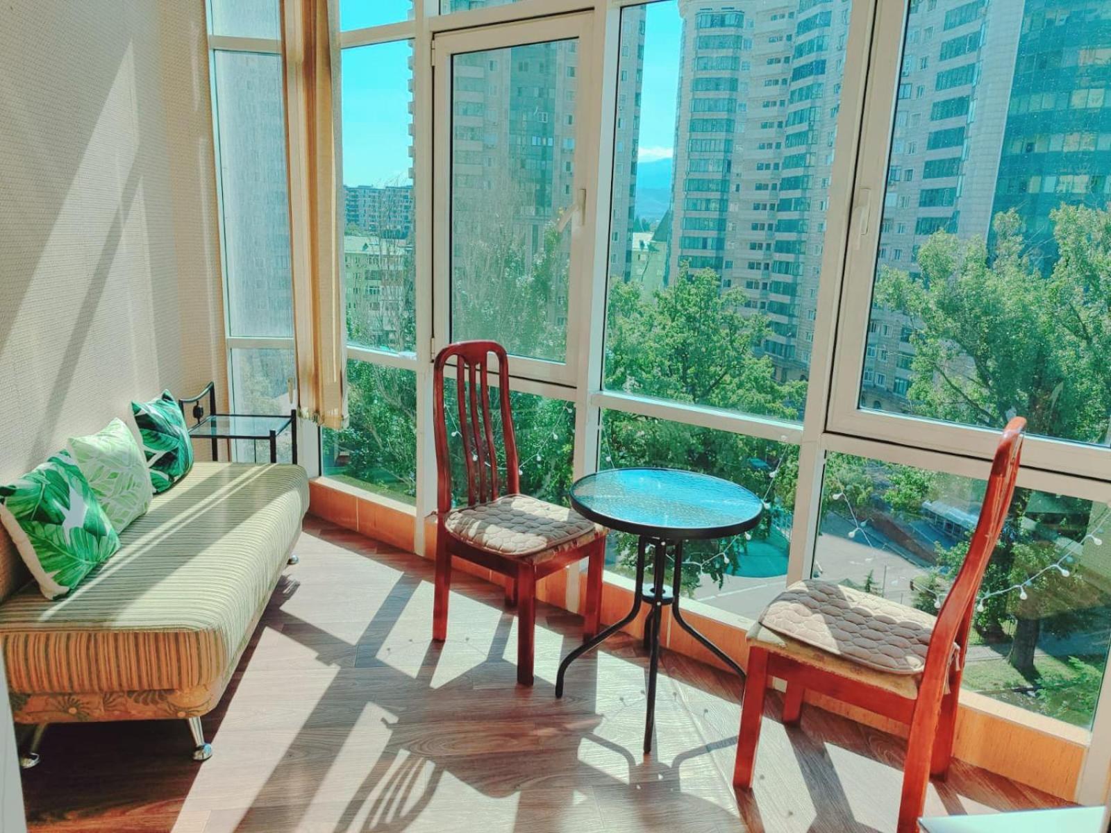 Apartment 5 минут до метро!