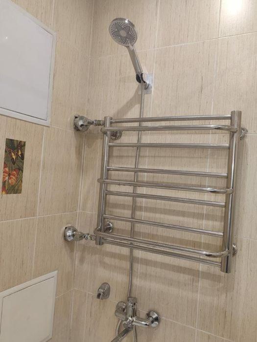 5 минут до метро! Apartment Almaty