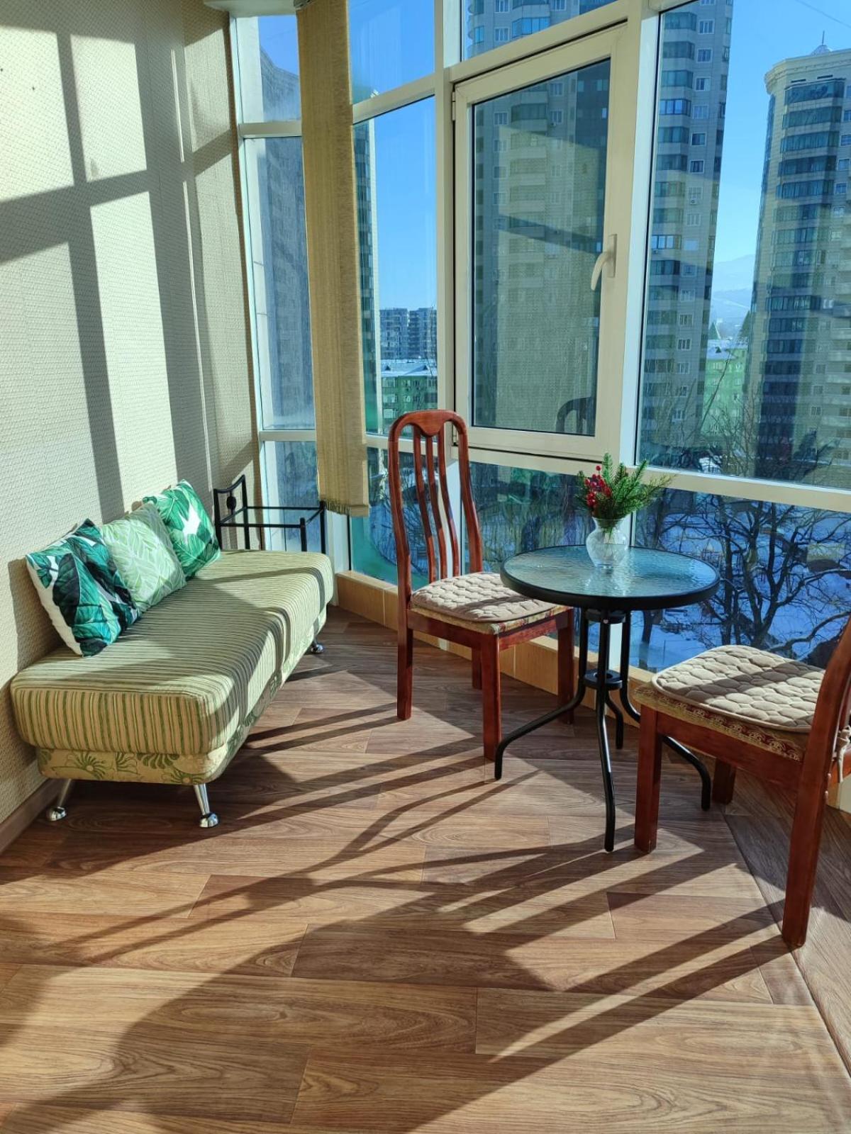 Apartment 5 минут до метро!